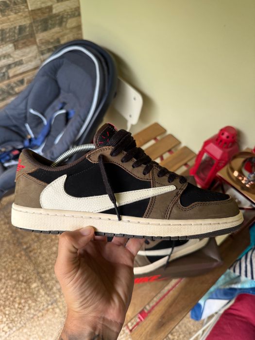 Jordan Low Travis Mocha