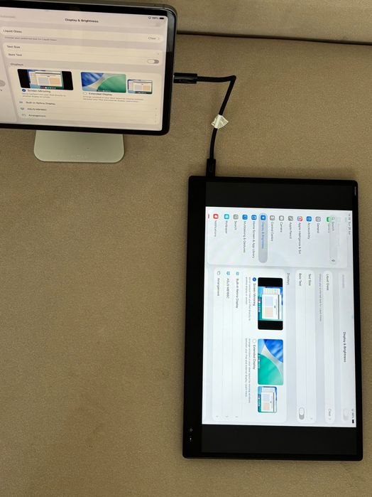 Asus ZenScreen MB166C