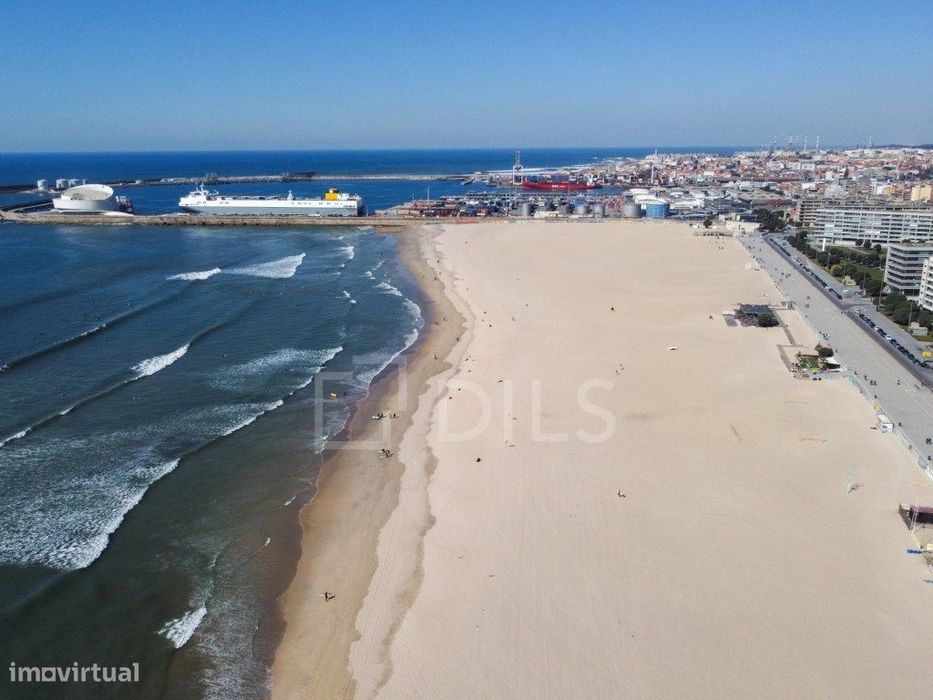 Apartamento T1 com varanda, na Foz do Douro