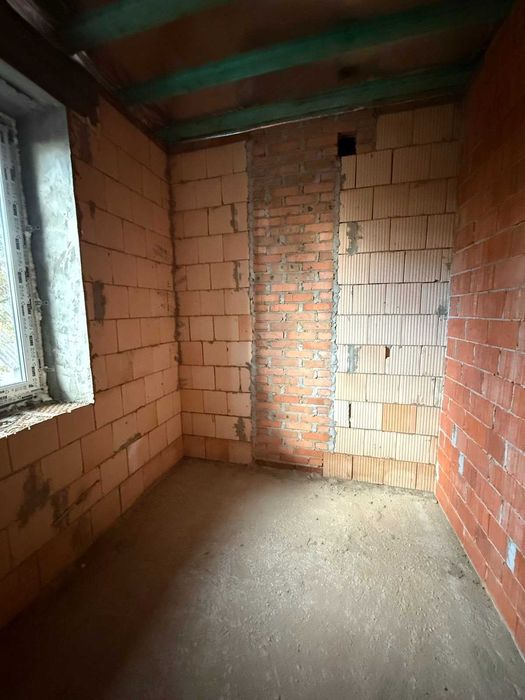 Цегляний будинок в Ірпені  130 м²  4,5 сотки  газ