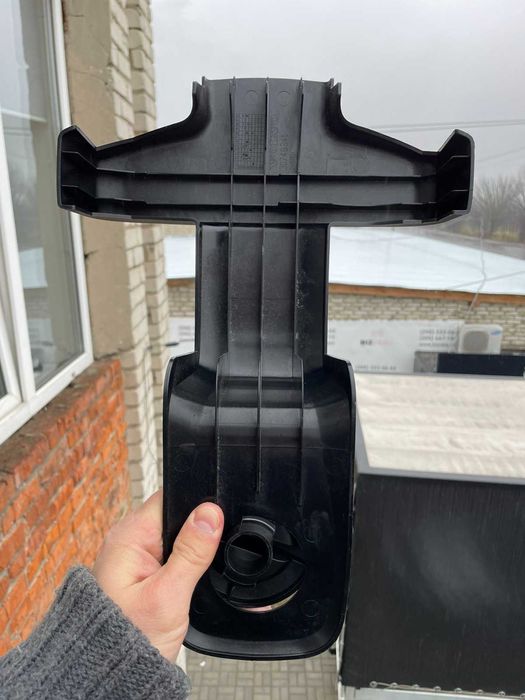 VOLVO C30 кришка захист пластик запаски компрессора 30748341, 30748340