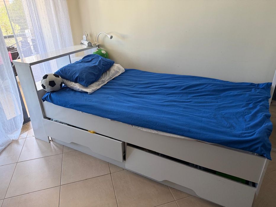 Cama solteiro com estrado e colchao
