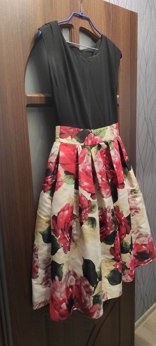 Сукня з великими червоними квітами, плаття, платье красное