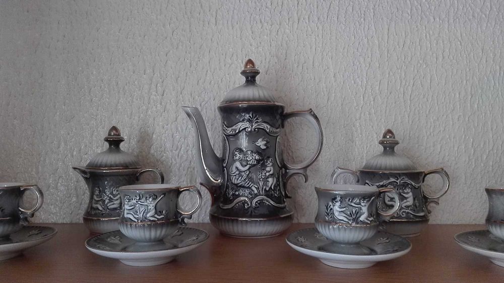 Serviço de café em porcelana
