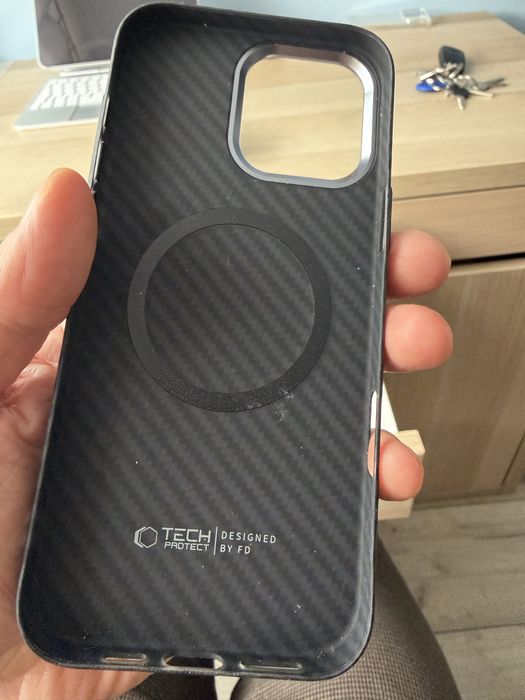 Uzywane etui do iphone 16 pro max z magsafe