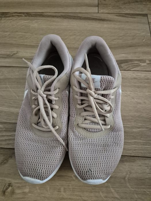 Buty Nike tanjun