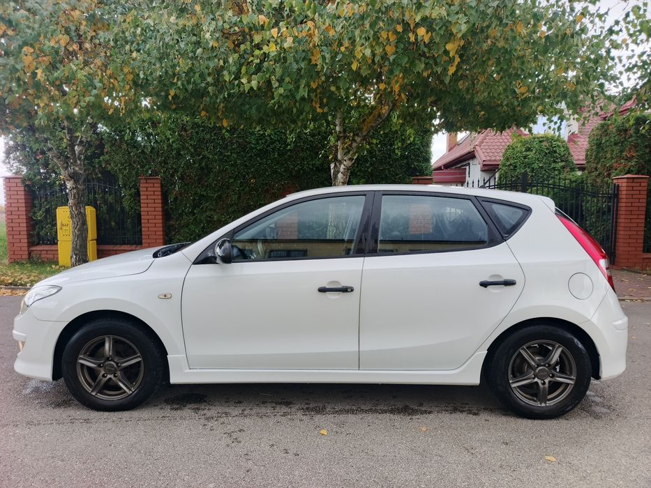 Hyundai I30 Lift 1.4Benzyna Sprowadzony Bezwypadkowy Oryginał Przygotowany do rejestracji