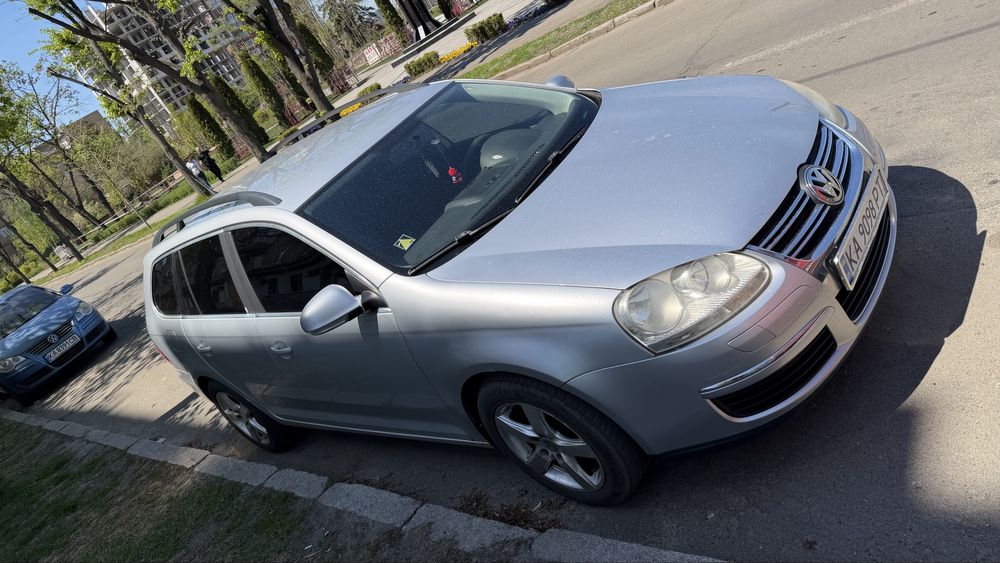 VW гольф 5 1.4  2008 року 152 тис пробіг