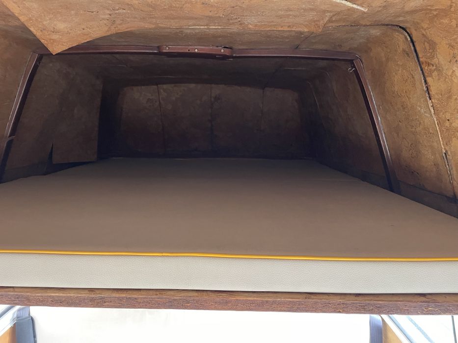 VW 23 Kombi T2 8 lugares - Pão de forma