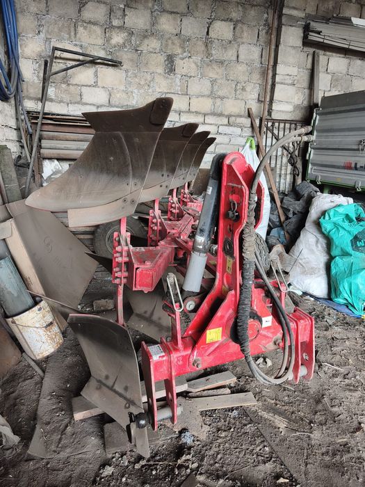 Pług AKPIL obrotowy 4 skibowy