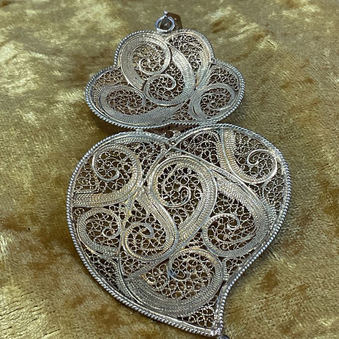 Pendente coração de Viana prata banhada a ouro 10 cm