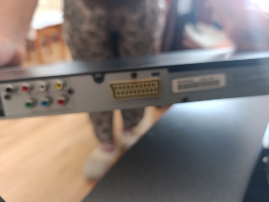 DVD -плеер LG, модель DGKU878