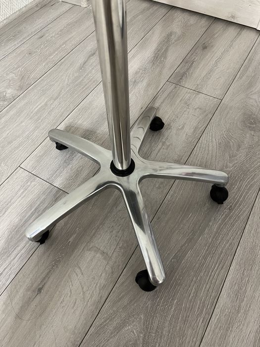 Тележка стойка подставка  для наращивания волос  стол для наращивания