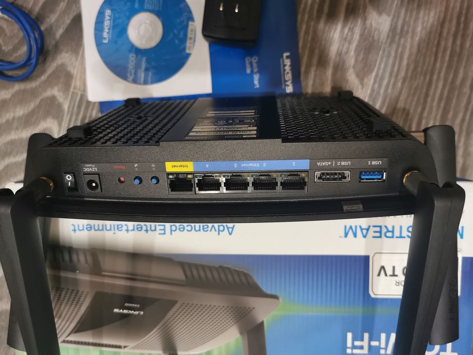 Маршрутизатор Linksys EA8500 Wi-Fi 802.11 ac, 2.4 ГГц, 5 ГГц, USB


Ха