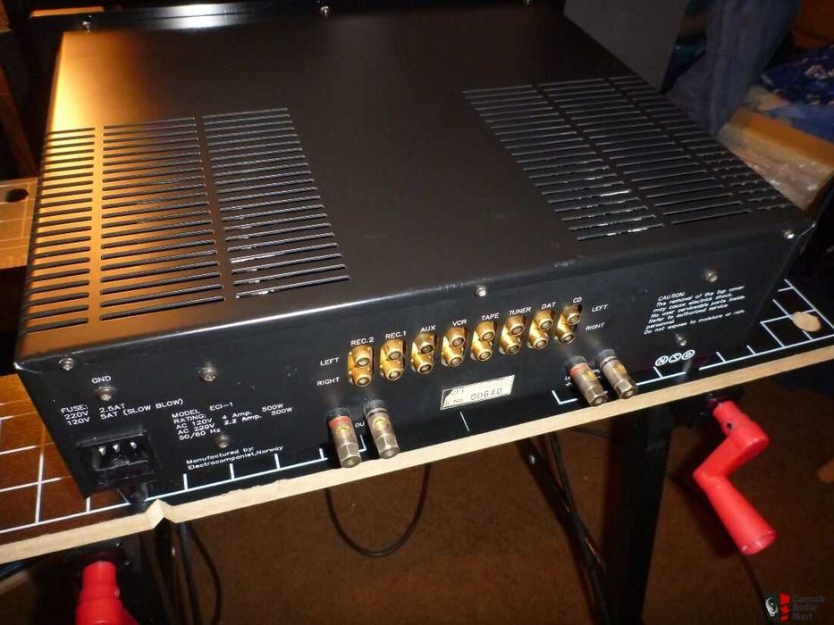 Amplificador Electrocompaniet ECI-1