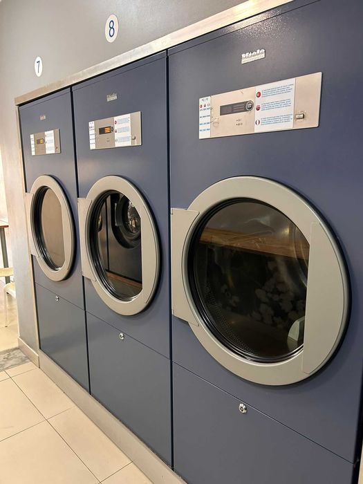 Lavandaria profissional completa Miele - 9 Máquinas