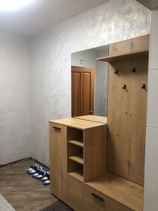 Сдам длительно 3-х комн квартиру в центре на Леонтовича парк Шевченко