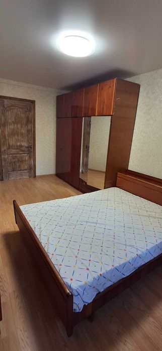 Затишна 2-кімнатна квартира по пр. Леся Курбаса, 10а