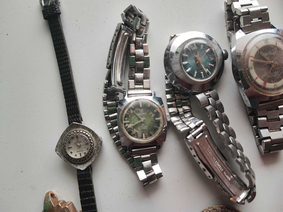 Lote de relógios para peças ou reparação