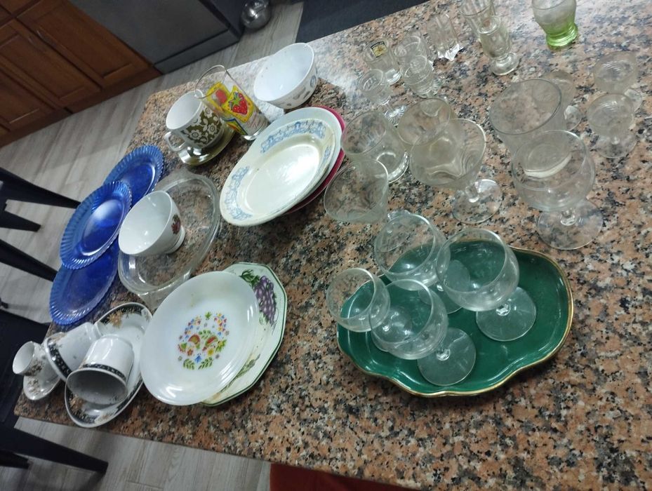 Assortment of antique tableware439379152298332164