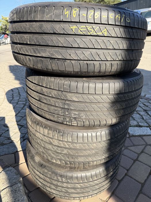 Opony Michelin E-Primacy 235/45/18