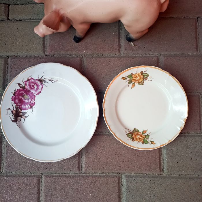 Тарілка супова,глянцева з позолотою