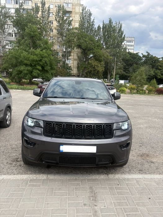 Джип Grand Cherokee!В отменном состоянии!!