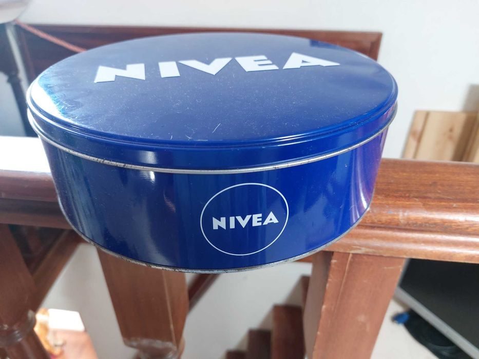 Lata grande Nívea, 25 cm