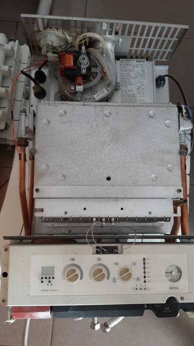 Termoacumulador a gás Roca