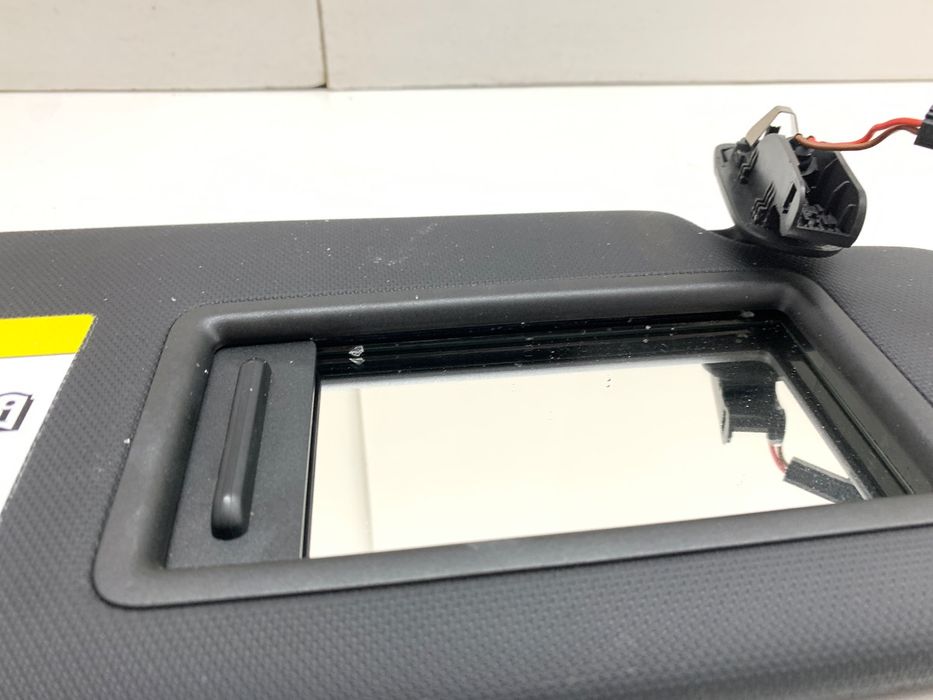 OSŁONA PRZECIWSŁONECZNA PRAWY AUDI A4 B9 BLENDA LUSTEREK, PRAWA