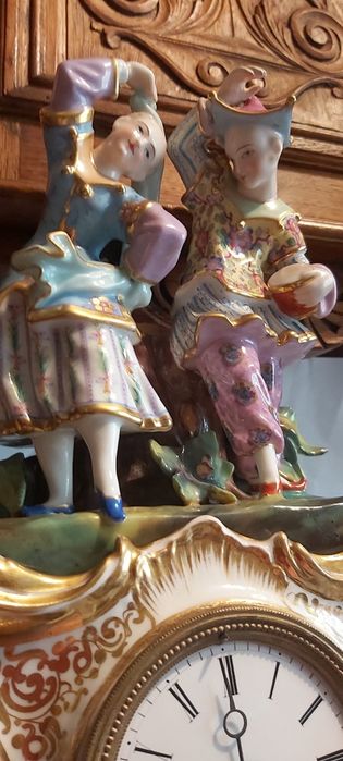 Stary XlX wiek ,zegar kominkowy,  porcelana.