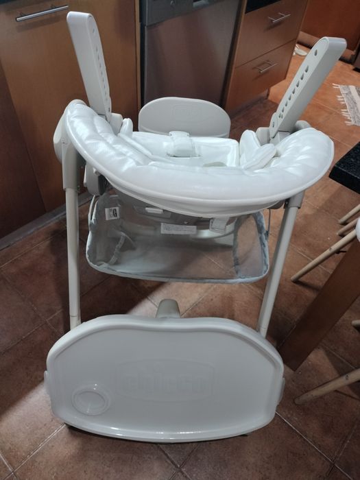 Cadeira de alimentação Chicco Polly Magic