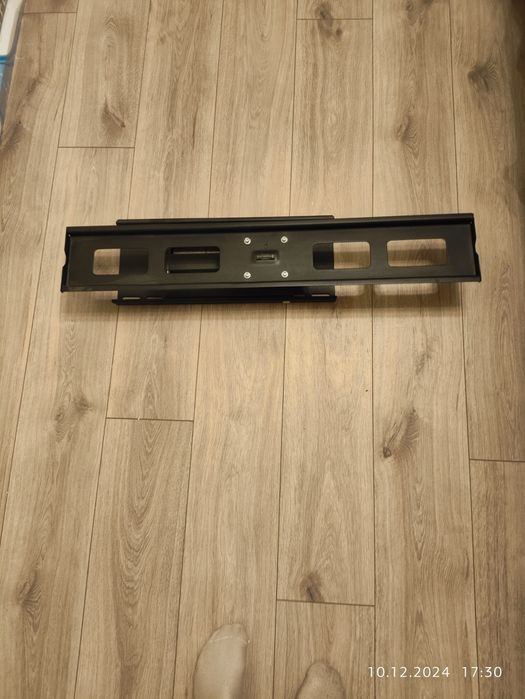 Uchwyt do telewizora