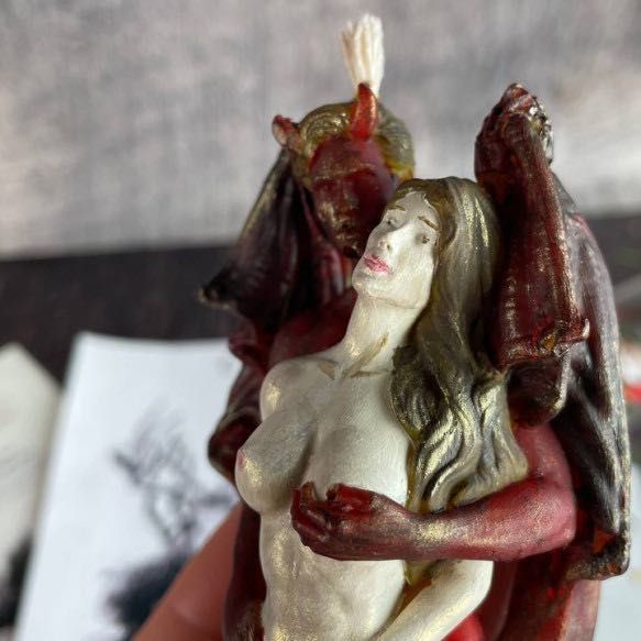 Rytuał silne seksualne pociąganie. Rytuały miłosny, klątwy, Wróżba Tarot.