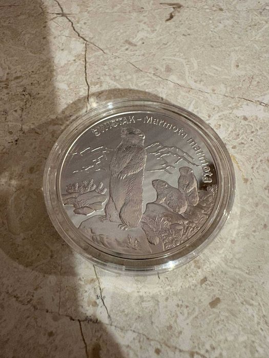 Sprzedam monetę z serii Zwierzęta świata: Świstak