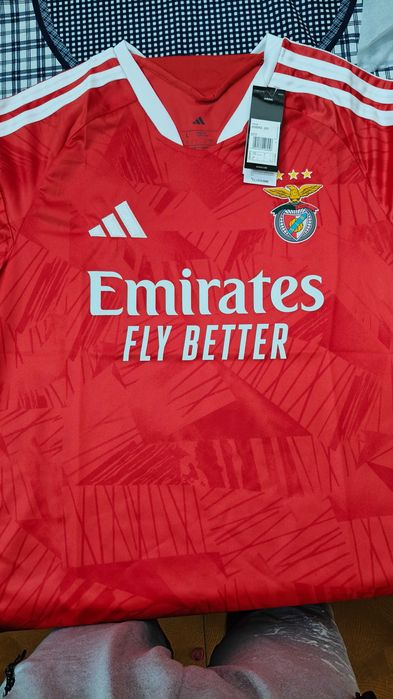 Equipamento Benfica
