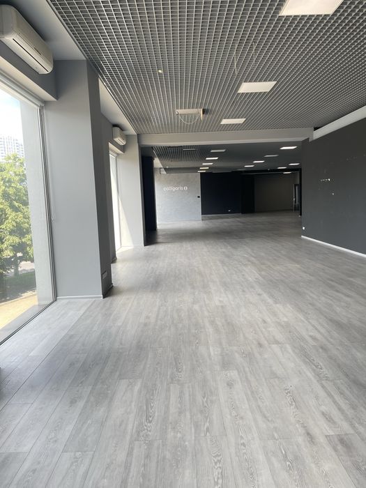 АРЕНДА Весь 2 этаж. Свой вход .  р-н Королева 600m2‼️Люстдорфская