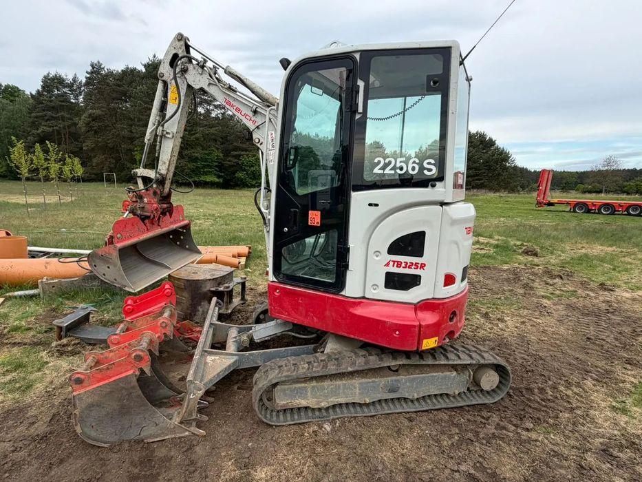 Takeuchi TB325R  Minikoparka TAKEUCHI TB325R - ANMAR Plus