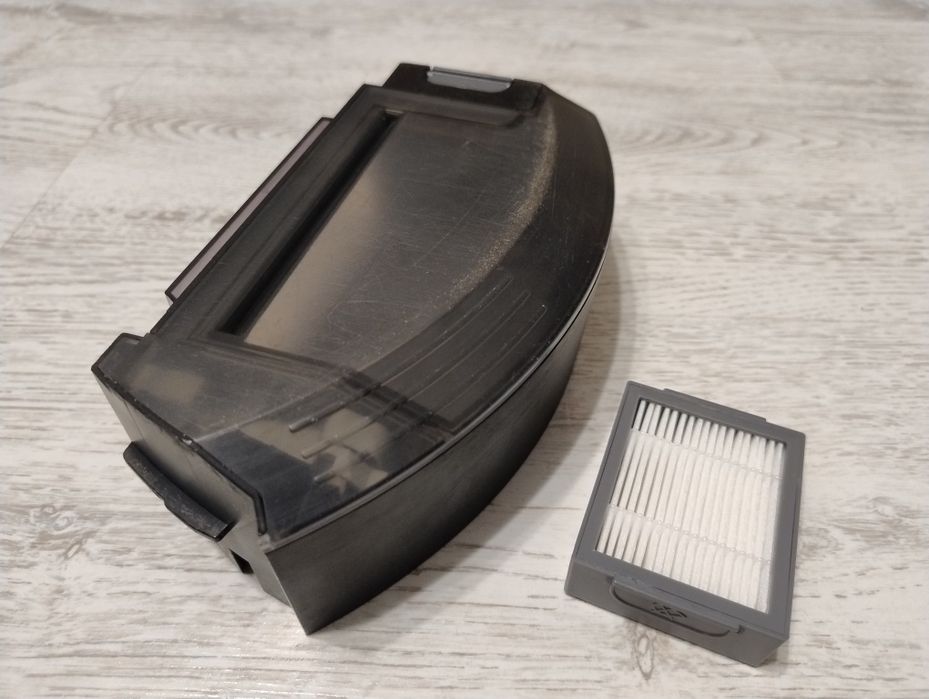 Pojemnik na śmieci + Nowy filtr Irobot Roomba e5, i3, i5, i7, j5