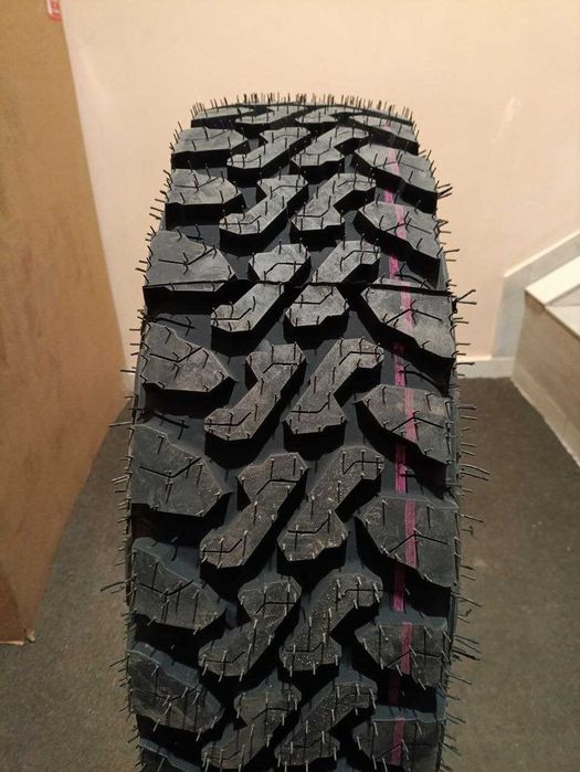 Комплект шин 225/75R16 120/116R Big Rock Gepard Silica