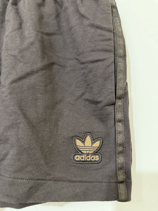 Шорти ADIDAS оригінал