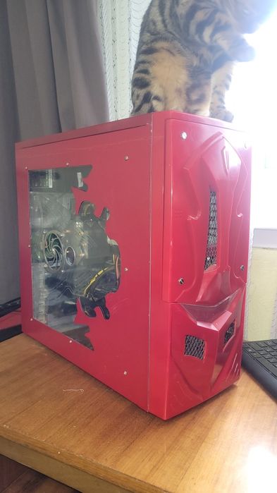 Системний блок xeon 3450 4/8 hd7870 2gb озу 16гб  ссд120 /500gb б.ж500