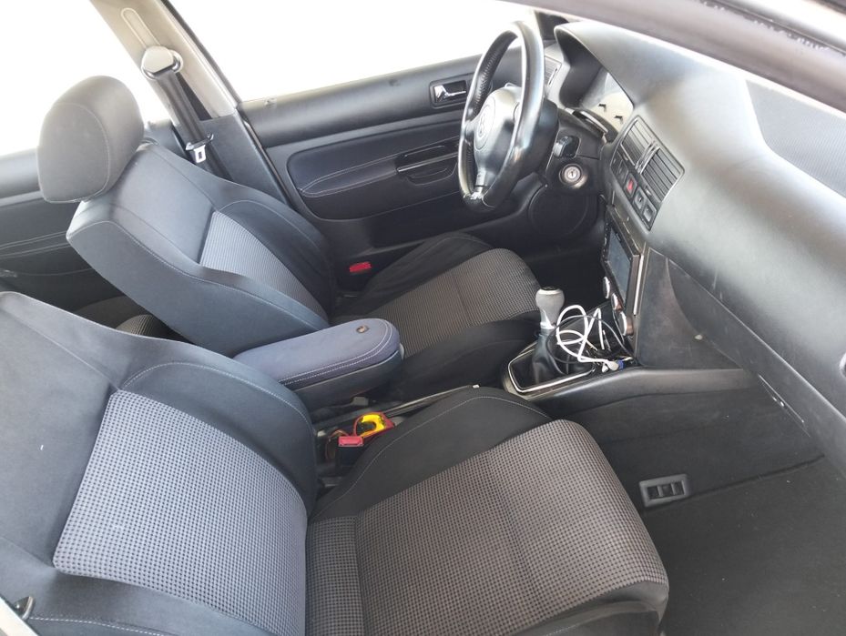 Particular  vendo varato