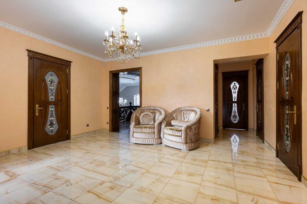 Оренда/ Будинок/7 кімнат/ Авторський ремонт/Солонка/Львів