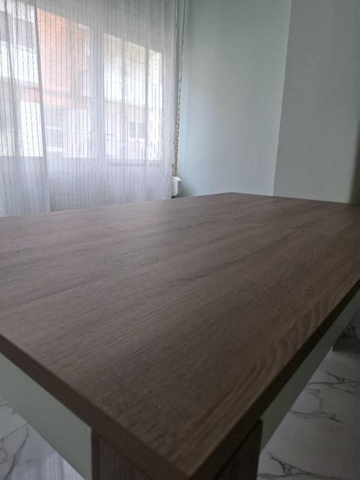 Mesa de jantar Jom