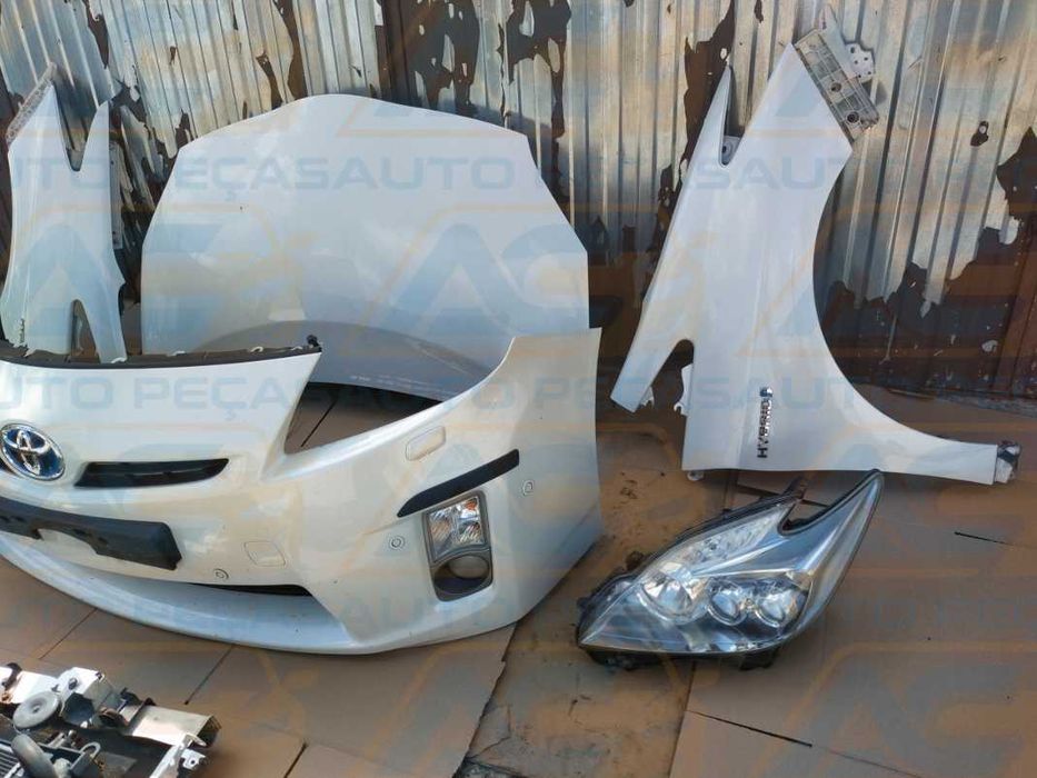 TOYOTA PRIUS III Frente Completa 2 0 0 9 - 2 0 1 5
