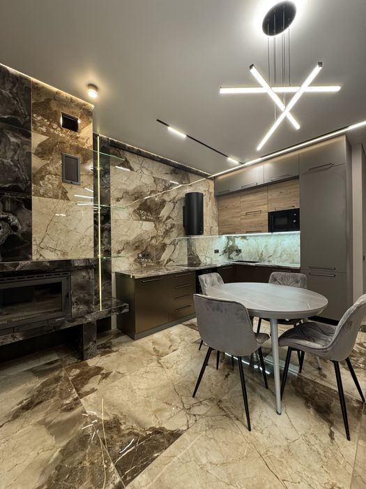 Продаж стильного 4кімнатного котеджу