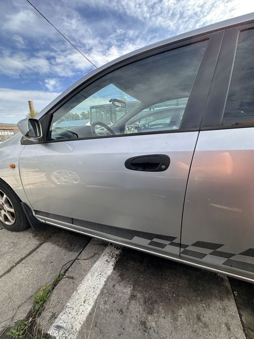 Drzwi Civic VII NH623M lewe przód tył