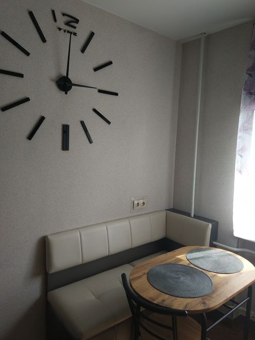 2 к квартира .  Дві окремі кімнати.Центр. Міська лікарня .ПогранАкадем