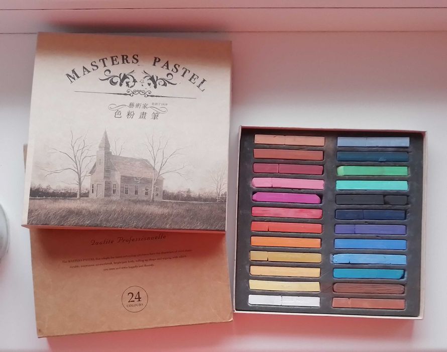 Сухі пастельні крейди та різнокольорові лайнери